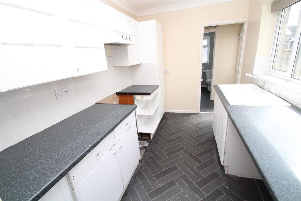 St. Marys Grove, Swindon 2 bed house for sale £190,000