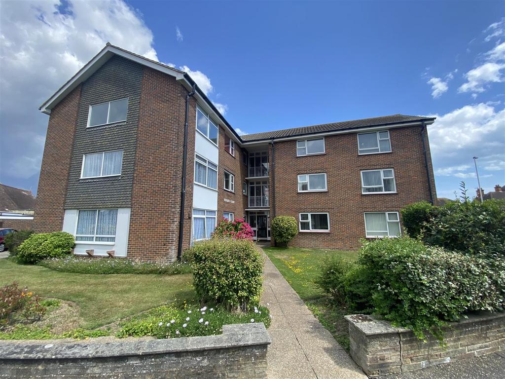 Reigate Road, West Worthing 2 bed flat for sale £250,000