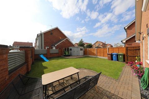 3 bedroom detached house for sale - Southfield Close, Hedon, Hull