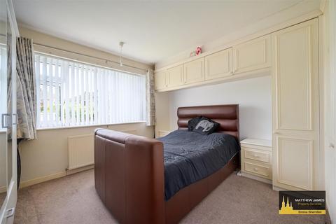 4 bedroom detached house for sale, Maidavale Crescent, Stivichall, Coventry, * Four Bedrooms, Detached *