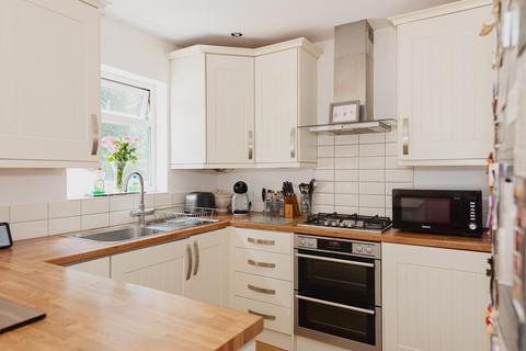 119 Chipstead Way, Woodmansterne, Banstead, SM7 3JJ