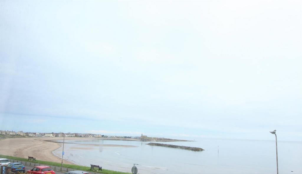 Additional image of views