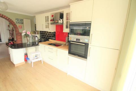 34 Beach Terrace, Newbiggin-by-the-sea, NE64 6XE