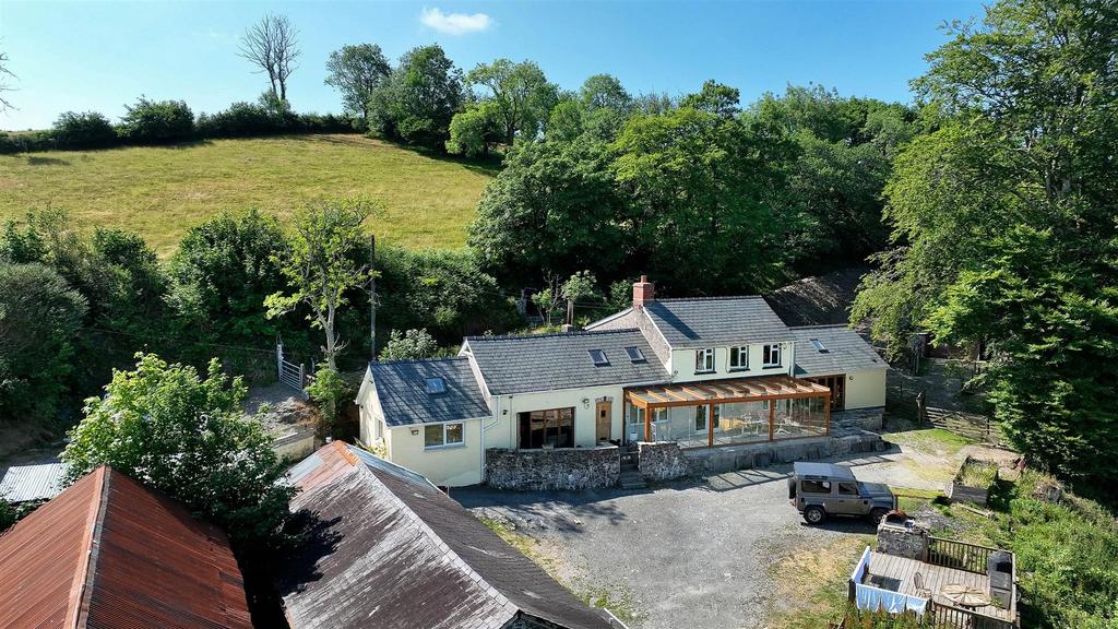 Ffaldybrennin, Llanwrda 3 bed property with land for sale £795,000
