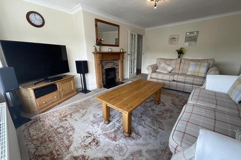 5 Weaponness Valley Close, Scarborough, YO11 2JJ