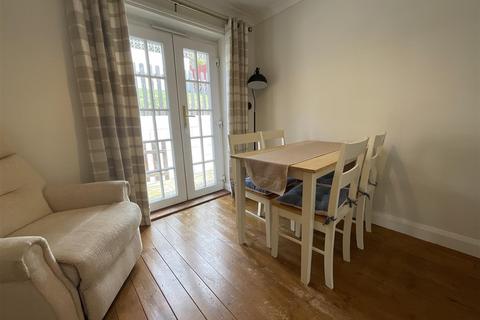 5 Weaponness Valley Close, Scarborough, YO11 2JJ
