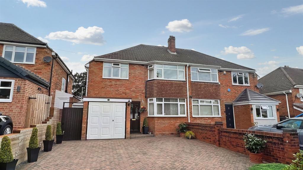 Bickley Avenue, Four Oaks, Sutton... 3 bed semidetached house £440,000