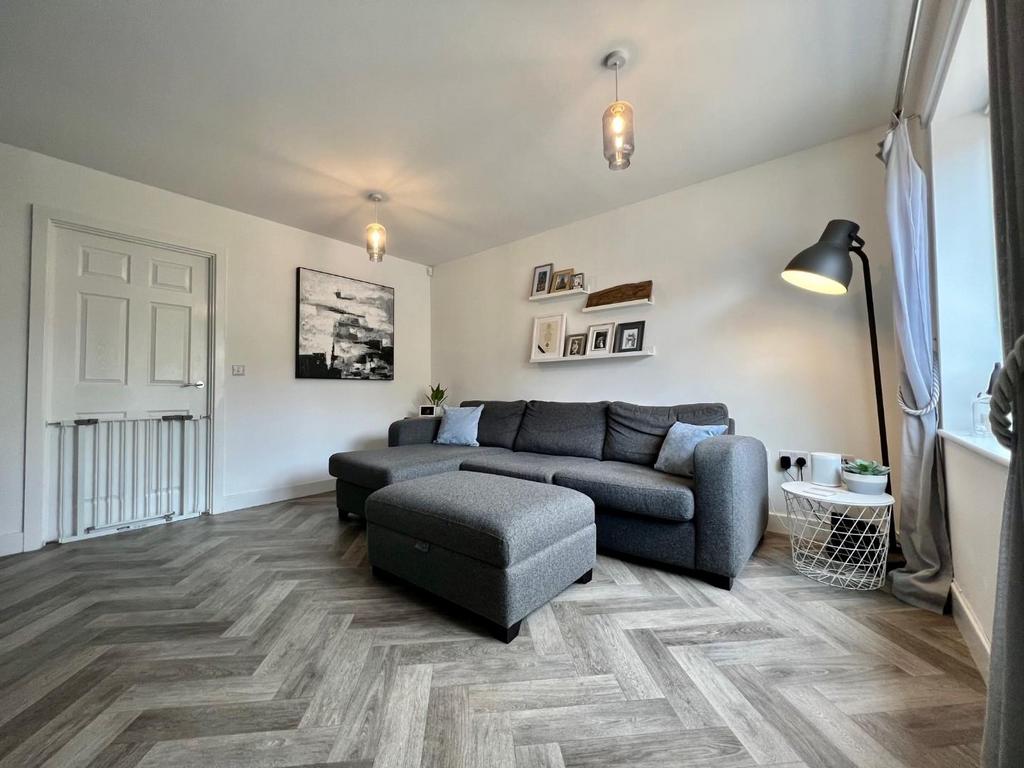 Lounge1.jpg