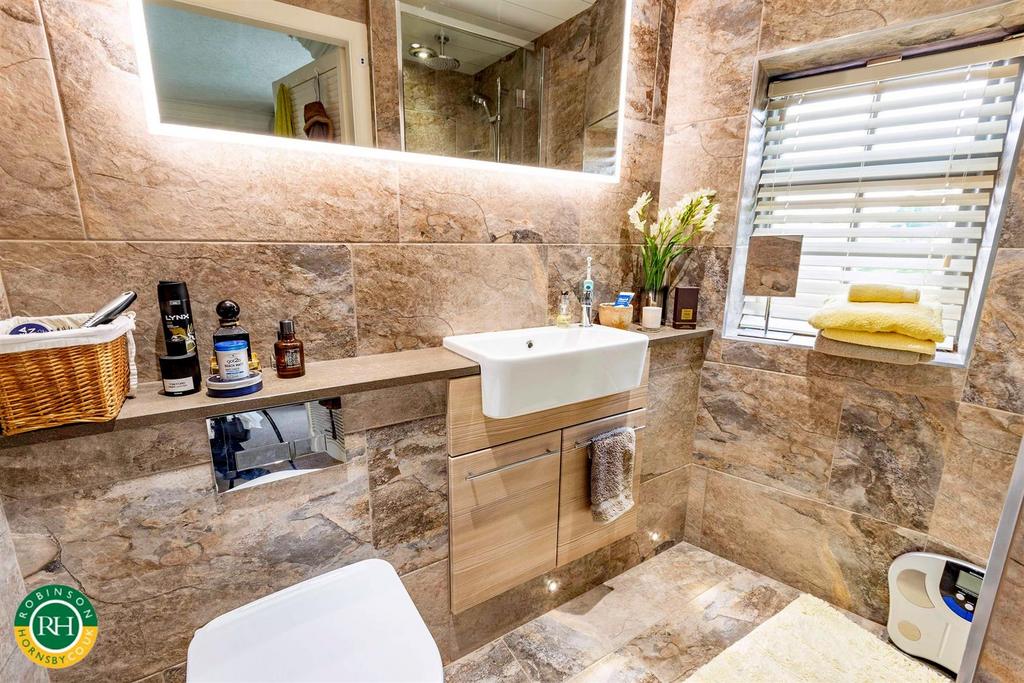 Ensuite (master)