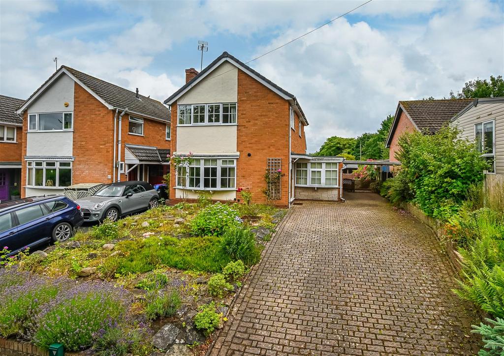 49 Oldbury Wells, Bridgnorth 3 bed detached house for sale £300,000