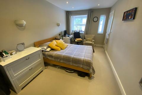 Flat 5, 1 Duncan Close, Moulton Park Industrial Estate, Northampton, NN3 6WL