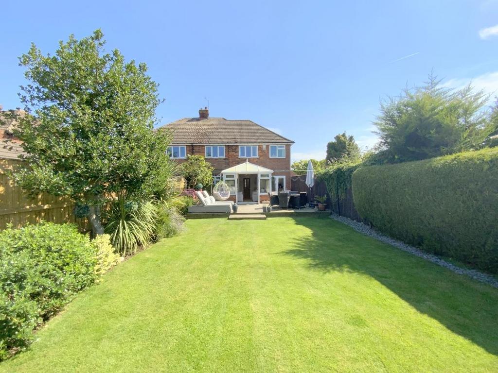 Langley Place, Cleethorpes 4 bed semidetached house for sale £330,000