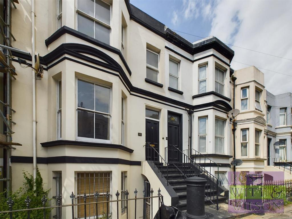 Queens Road, Hastings 4 bed terraced house for sale £350,000