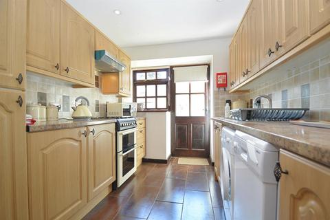 2 bedroom end of terrace house for sale - CHARMING COTTAGE * SHANKLIN