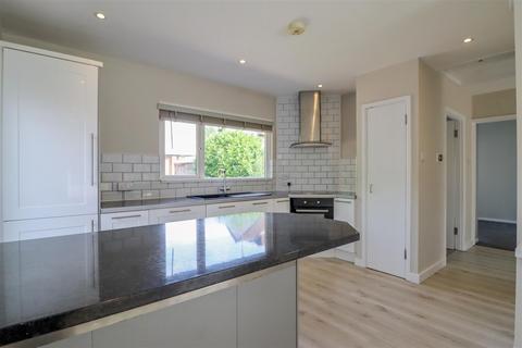 5 Forest Road, Horsham, RH12 4HJ