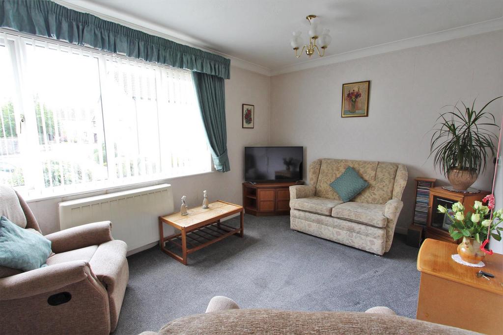 Fairacres Close, Keynsham, Bristol 2 bed retirement property £150,000