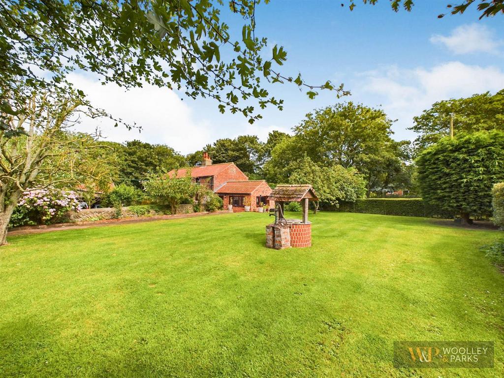 Eastgate, Ulrome, Driffield 3 bed detached house for sale £450,000