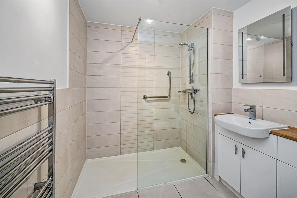 Shower room.jpg