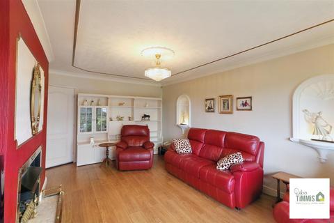 186 Birches Head Road, Stoke-on-trent, ST1 6NA