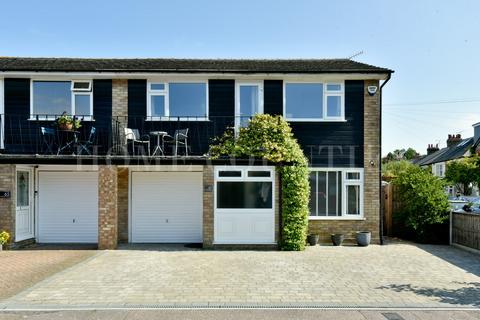 67 Frampton Road, Potters Bar, EN6 1JF