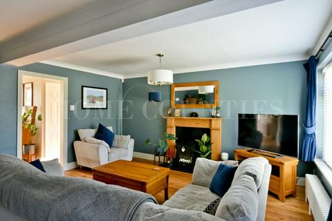 67 Frampton Road, Potters Bar, EN6 1JF
