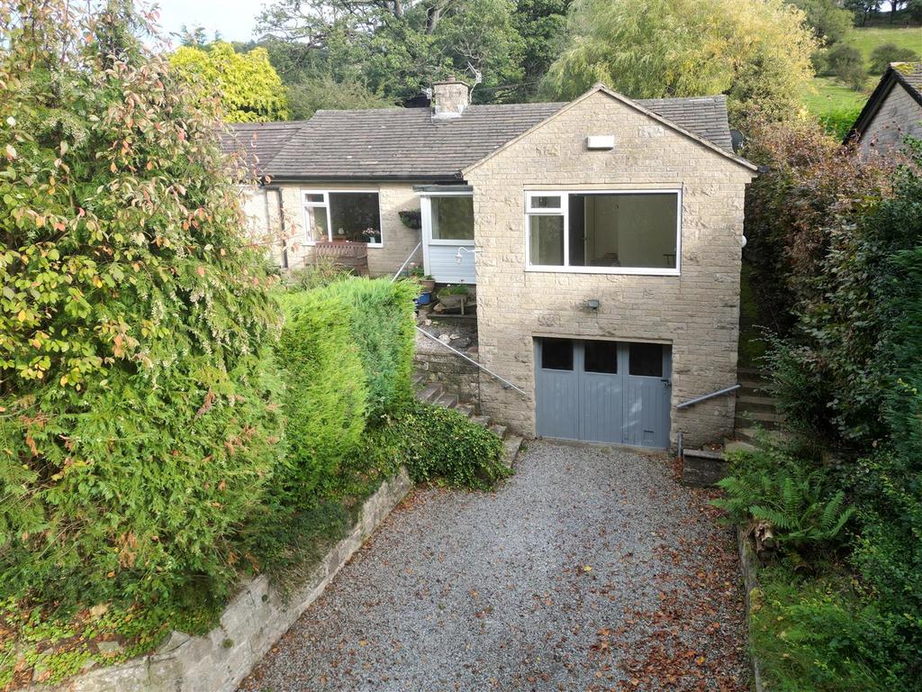 Back Lane, Hathersage, Hope Valley 4 bed detached bungalow for sale £