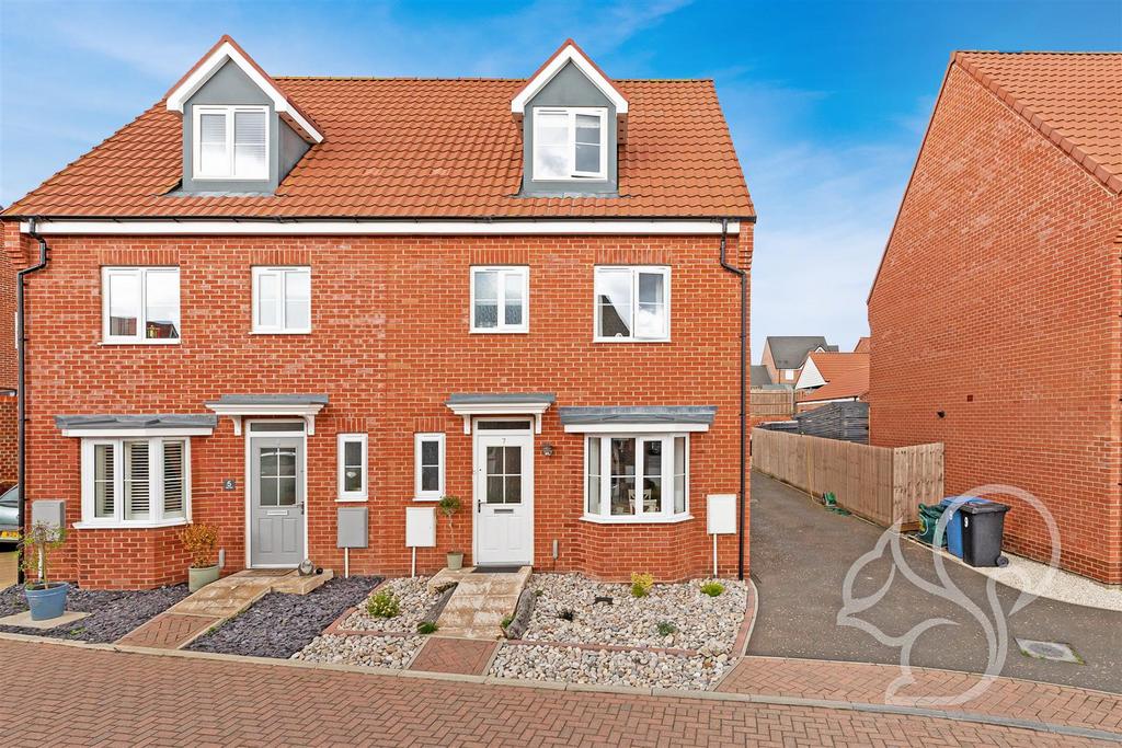 Kilby Way, Great Cornard 4 bed semidetached house £350,000