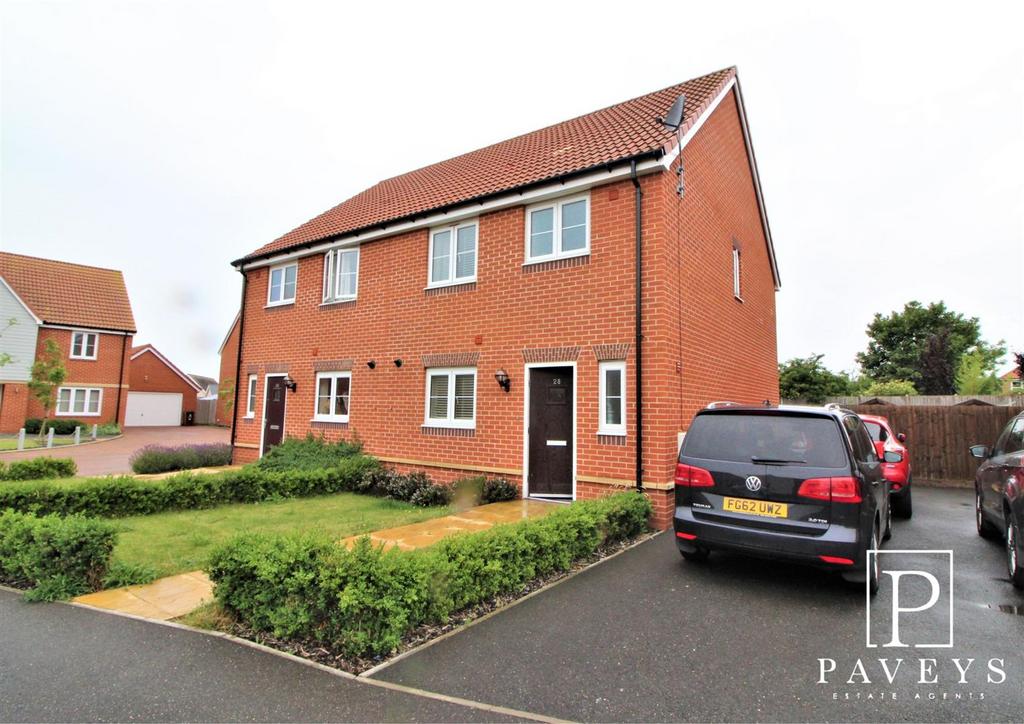 Barley Road, Kirby Cross, FrintonOnSea 3 bed semidetached house for