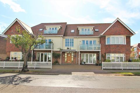 1 bedroom apartment for sale, Queens Road, Frinton-On-Sea