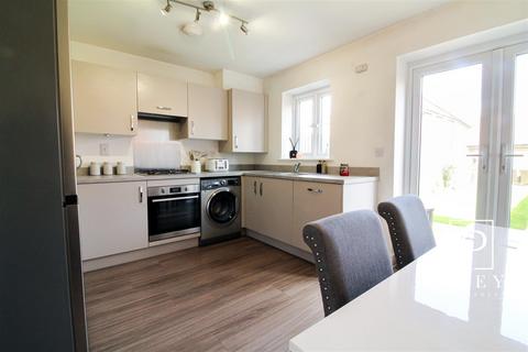 2 bedroom terraced house for sale, Barley Road, Kirby Cross, Frinton-On-Sea