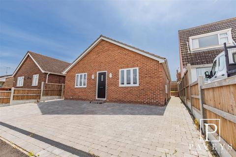 3 bedroom detached bungalow for sale, Butchers Lane, Walton On The Naze