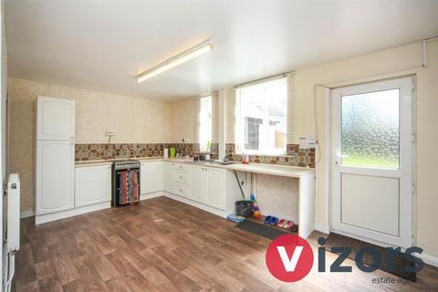 179 Hewell Road, Redditch, B97 6BA