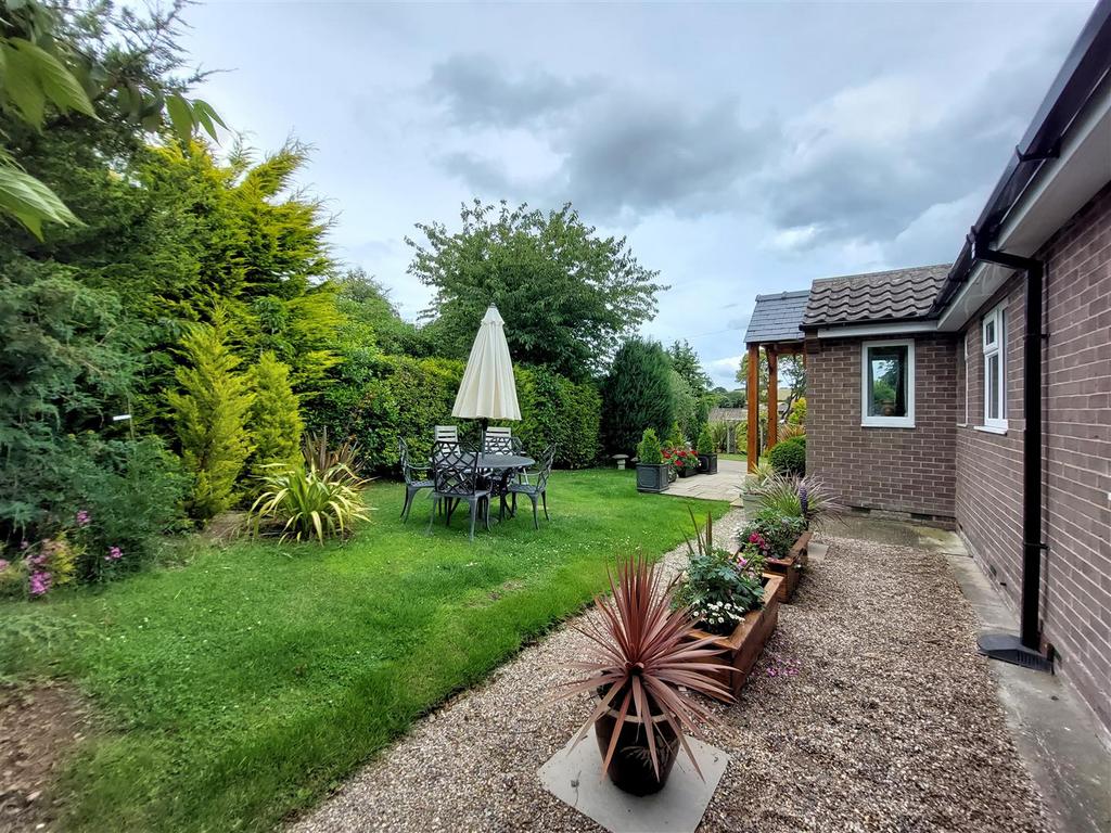 Mill Lane, Cloughton 3 bed detached bungalow for sale £375,000