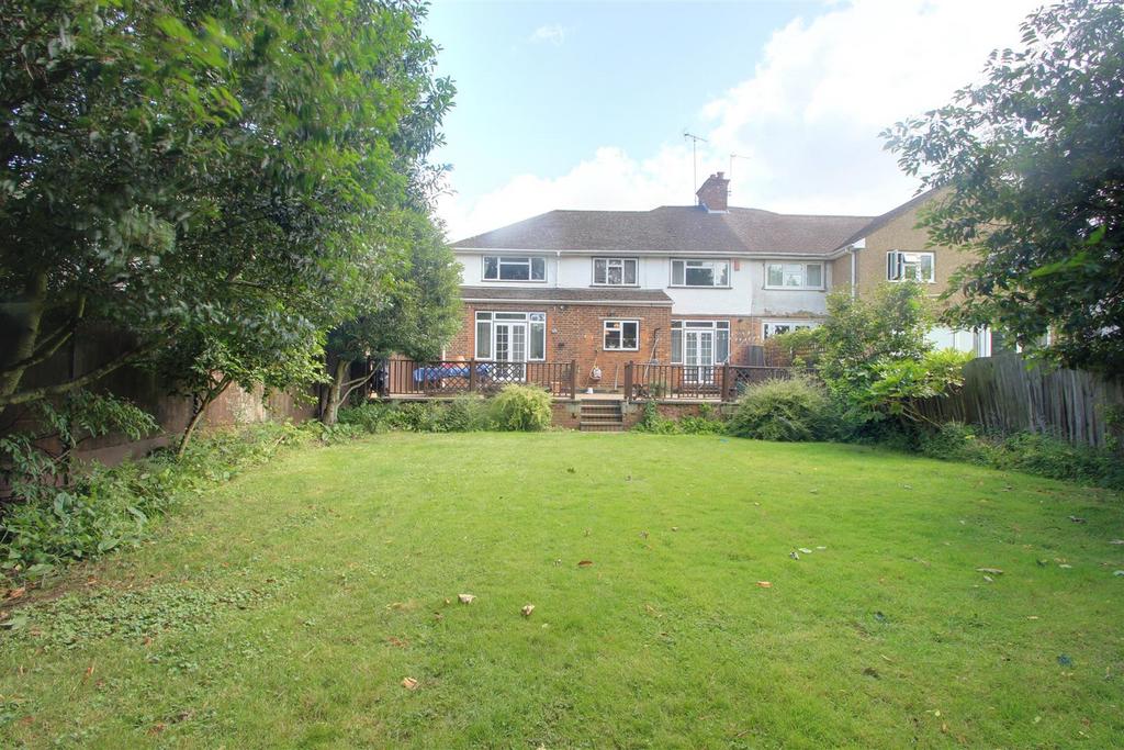 Woodland Drive, Cassiobury, Watford 5 bed semidetached house for sale