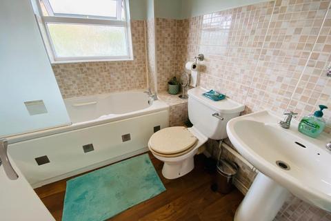 27 Annesley Close, Northampton, NN3 3HD