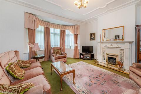 37 Village Road, Enfield, EN1 2ET