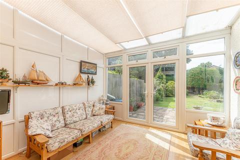 37 Village Road, Enfield, EN1 2ET