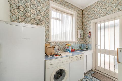 37 Village Road, Enfield, EN1 2ET