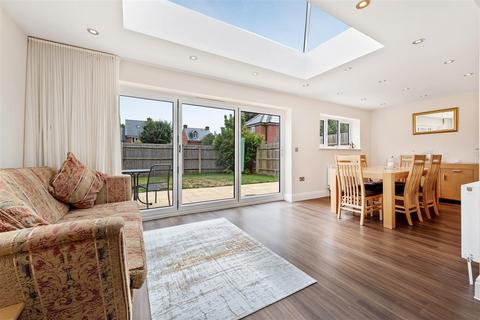 99b New Road, Ascot, SL5 8PZ