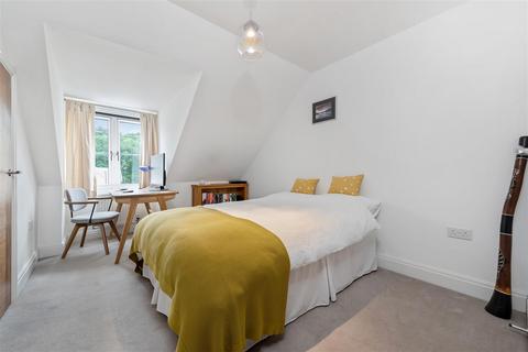 99b New Road, Ascot, SL5 8PZ