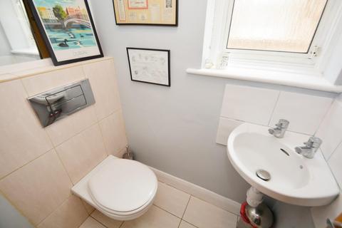 47 Torrington Drive, Harrow, HA2 8ND