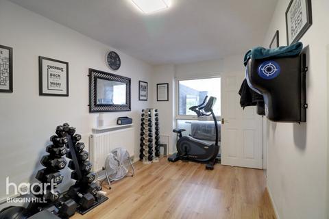 21 Treebourne Road, Biggin Hill, Westerham, TN16 3QW