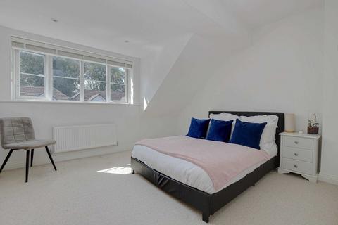 14 Martin Cooper Close, Caversham, Reading, RG4 6AE