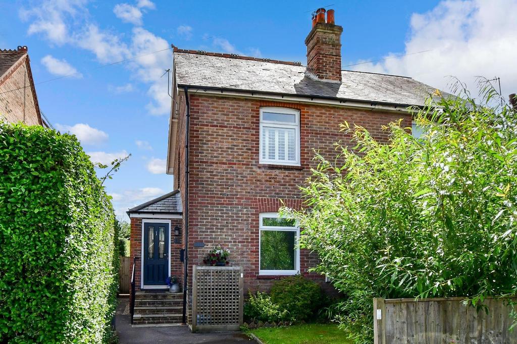 East Beeches Road, Crowborough, East Sussex 3 bed semidetached house