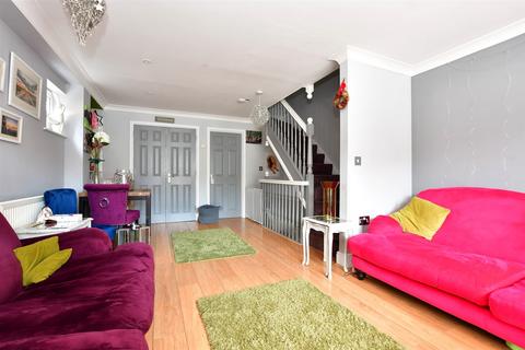 4 bedroom terraced house for sale, Fife Court, Newport Road, Cowes, Isle of Wight
