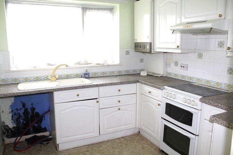 Pilsley Road, Morton, Derbyshire. DE55 6HP 2 bed detached bungalow for
