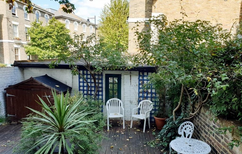 Apartment in London - View 5