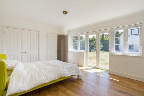 2 bedroom bungalow for sale, Red Hill, Denham, UB9