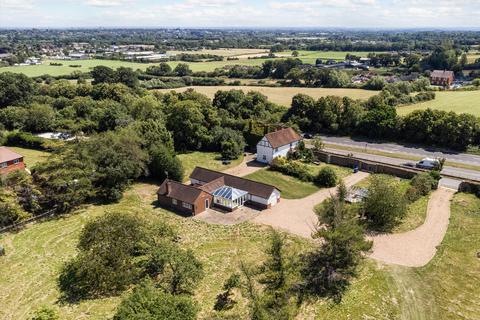 2 bedroom bungalow for sale, Red Hill, Denham, UB9