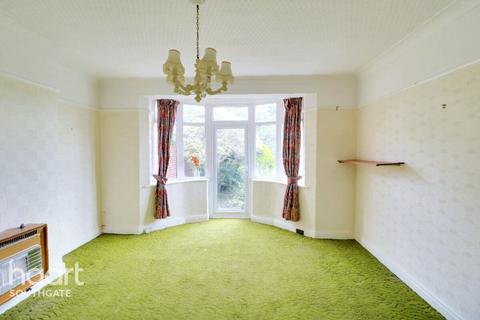 15 Wynchgate, London, N14 6RP